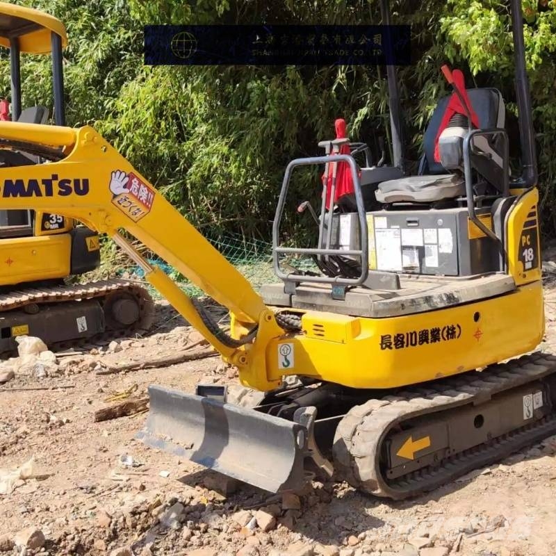 Komatsu PC15 小型挖掘机