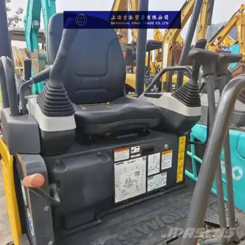 Komatsu PC15 小型挖掘机