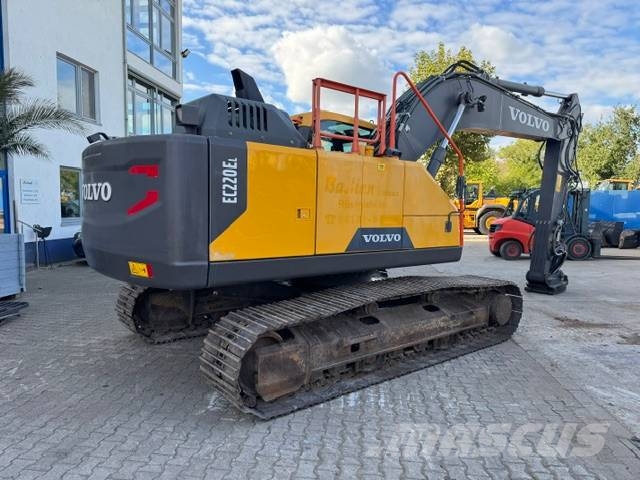 Volvo EC220EL Kāpurķēžu ekskavatori
