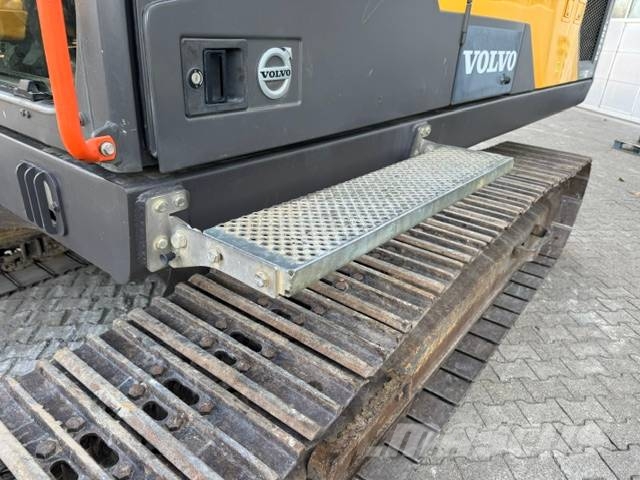 Volvo EC220EL Kāpurķēžu ekskavatori