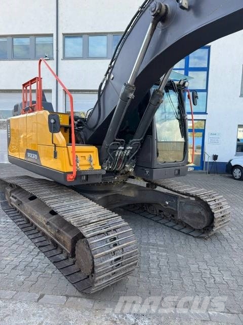 Volvo EC220EL Kāpurķēžu ekskavatori