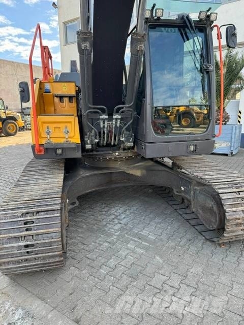 Volvo EC220EL Kāpurķēžu ekskavatori