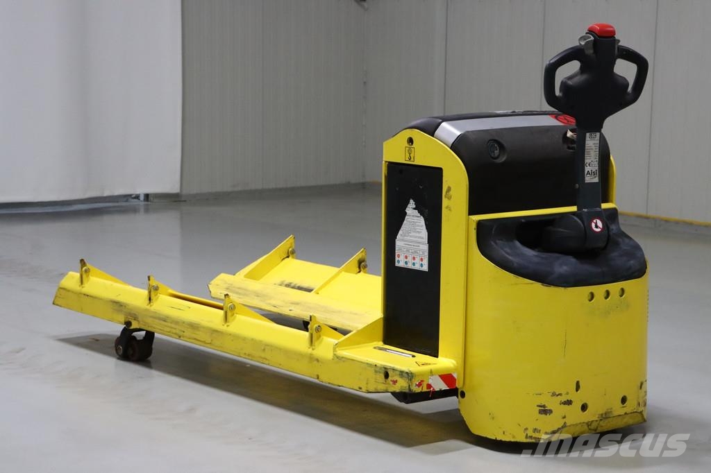 LOC E22M Pedestrian stacker