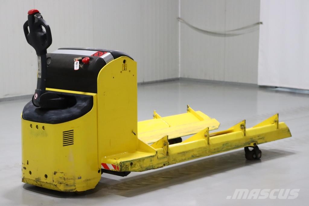 LOC E22M Pedestrian stacker