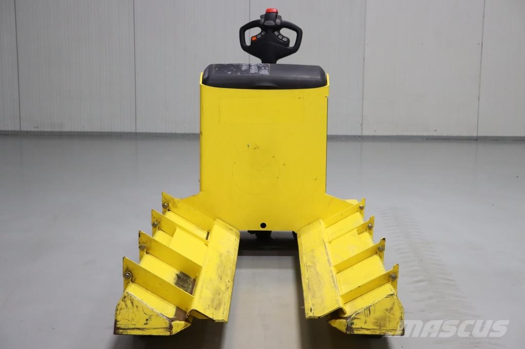 LOC E22M Pedestrian stacker