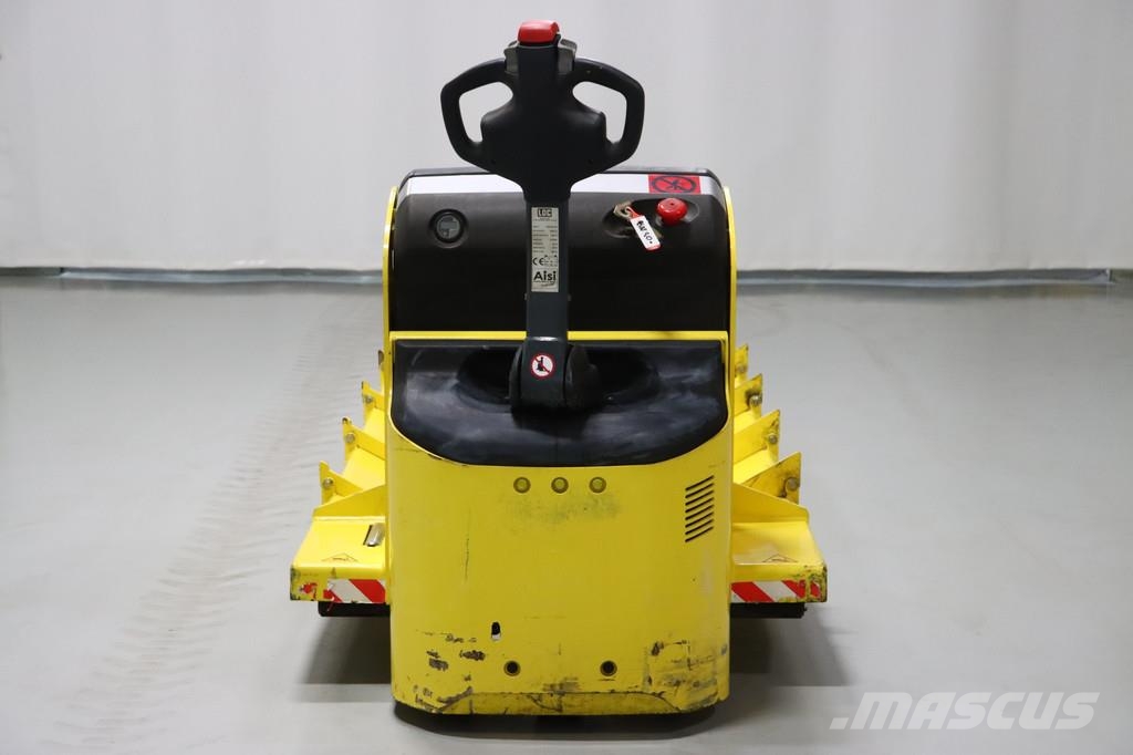 LOC E22M Pedestrian stacker