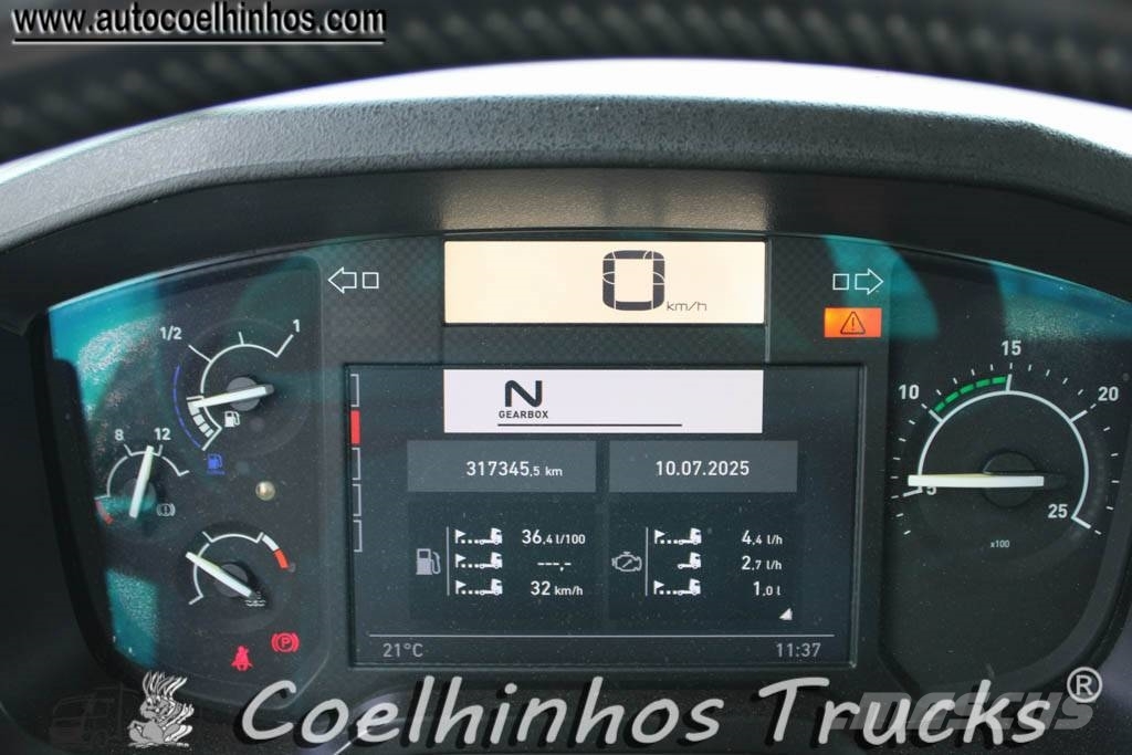 Renault C 440 + PK 18002 EHD Camiones plataforma