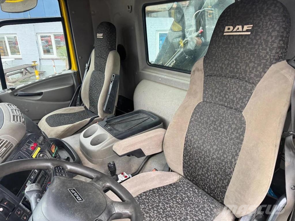 DAF CF 75.310 6X2 EURO 5 HMF 1244 Z2 + REMOTE + HIAB 1 Kranen voor alle terreinen