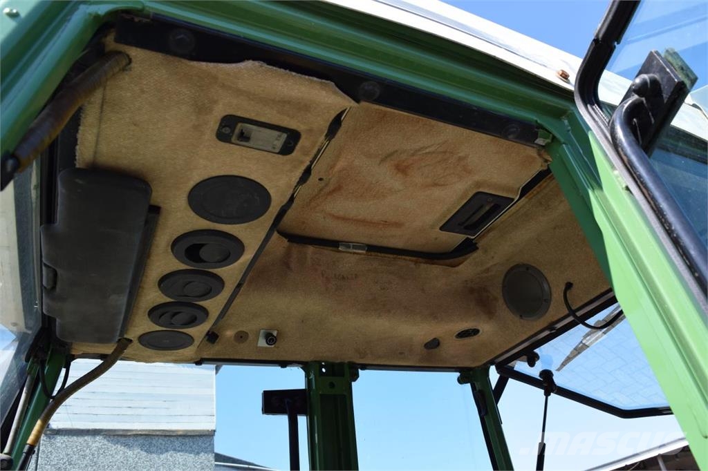 Fendt Farmer 260 V الجرارات