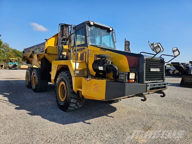 Komatsu HM 300-2 Liigendraamiga pinnaseveokid