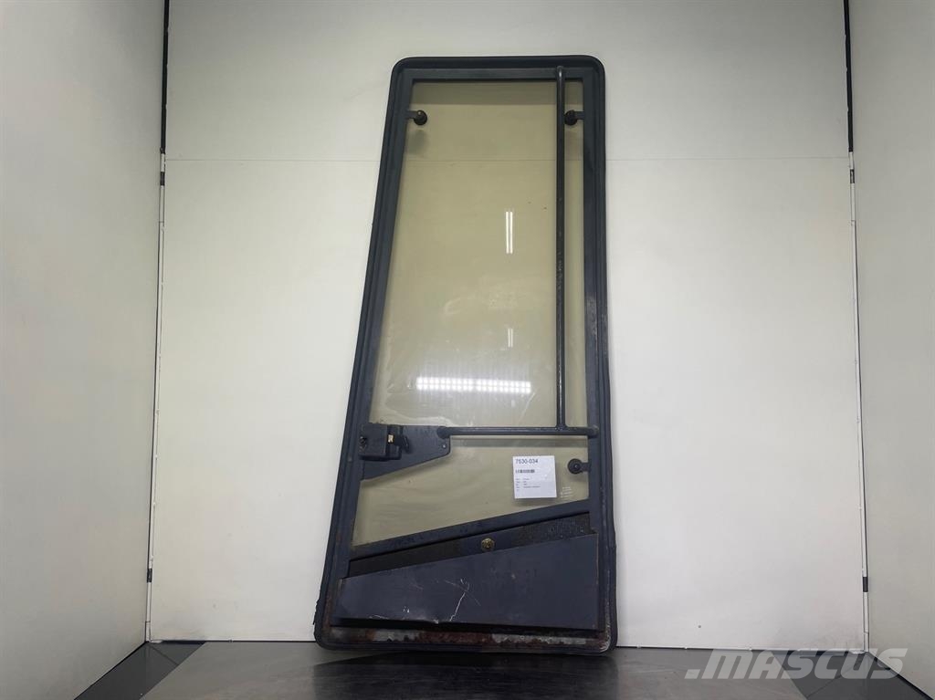 Ahlmann AZ6-4145328K-Door/Tür/Deur كابينة والداخلية