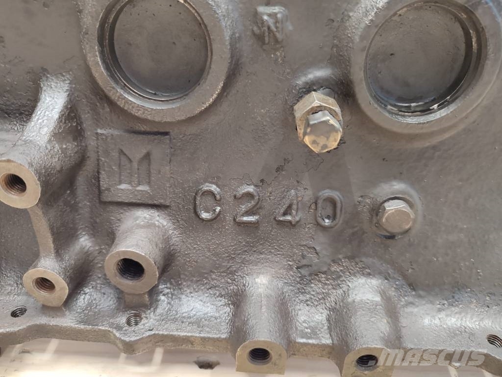 Isuzu C240 engine block Κινητήρες