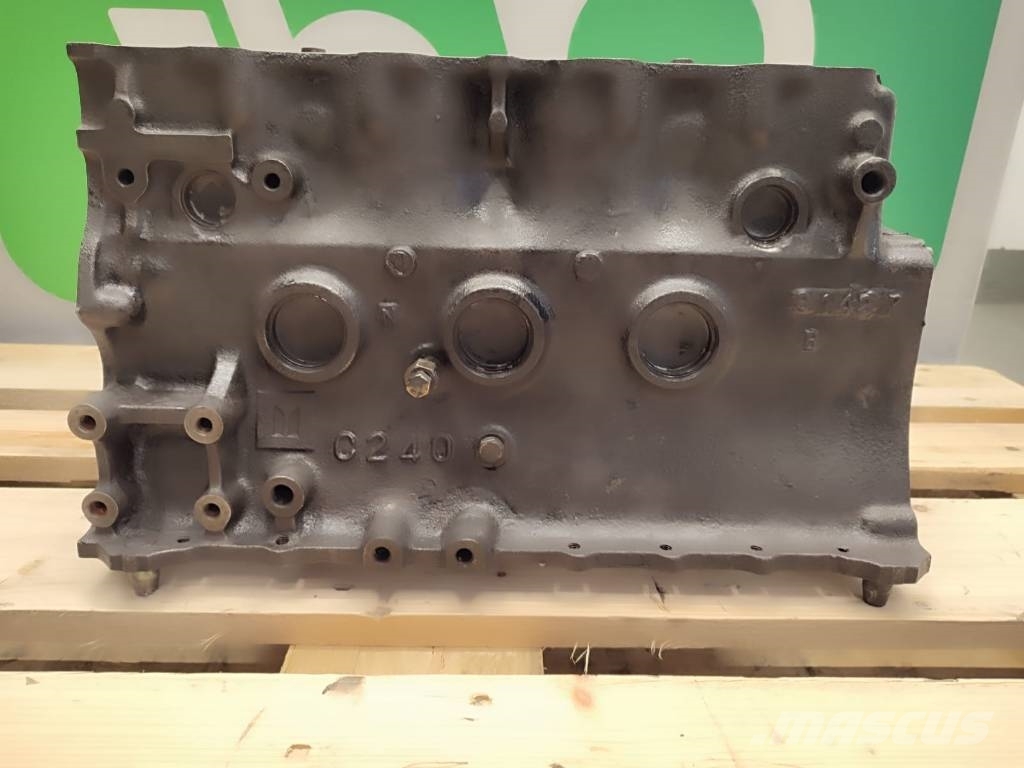 Isuzu C240 engine block Κινητήρες