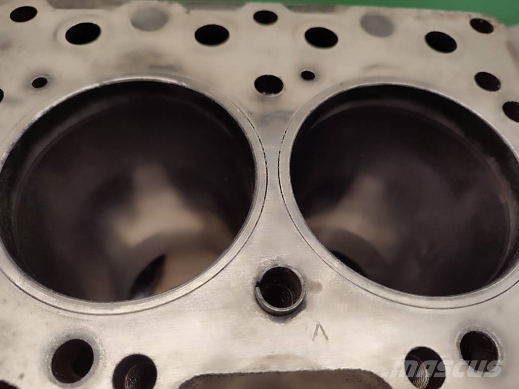 Isuzu C240 engine block Κινητήρες