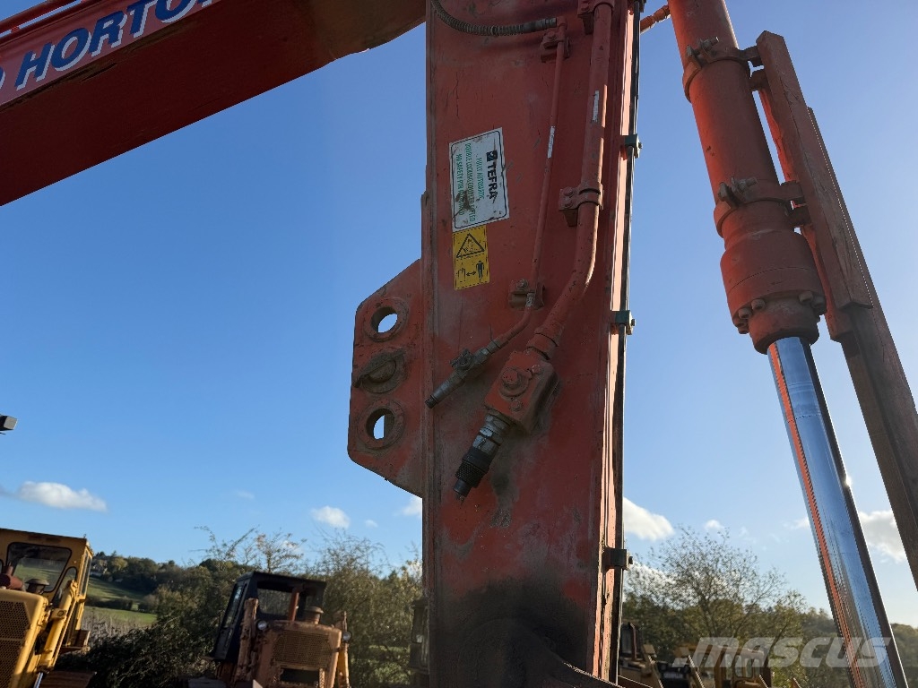 Hitachi ZX 210 LC-6 Raupenbagger