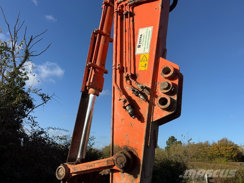 Hitachi ZX 210 LC-6 Raupenbagger
