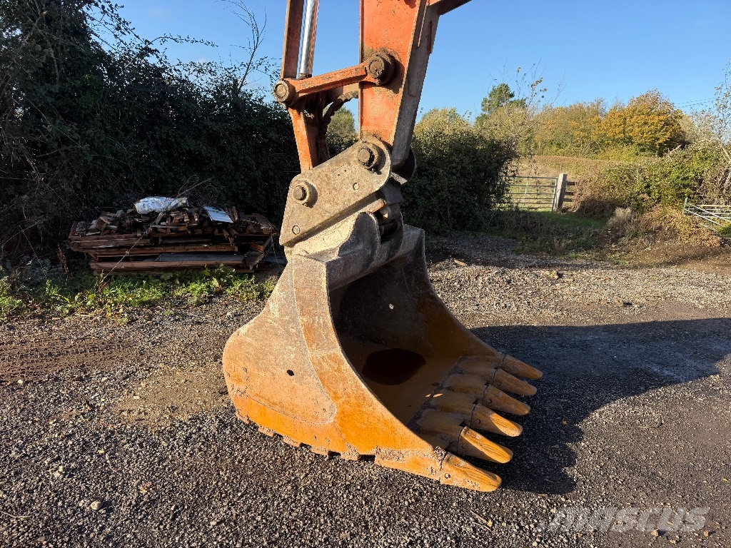 Hitachi ZX 210 LC-6 Raupenbagger