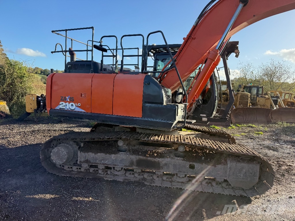 Hitachi ZX 210 LC-6 Raupenbagger