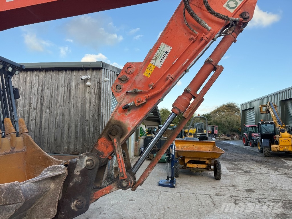 Hitachi ZX 210 LC-6 Raupenbagger