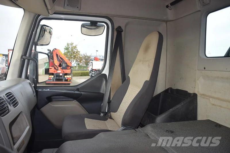 Renault Lander 370 Premium رافعات صالحة لكل أنواع الطرق