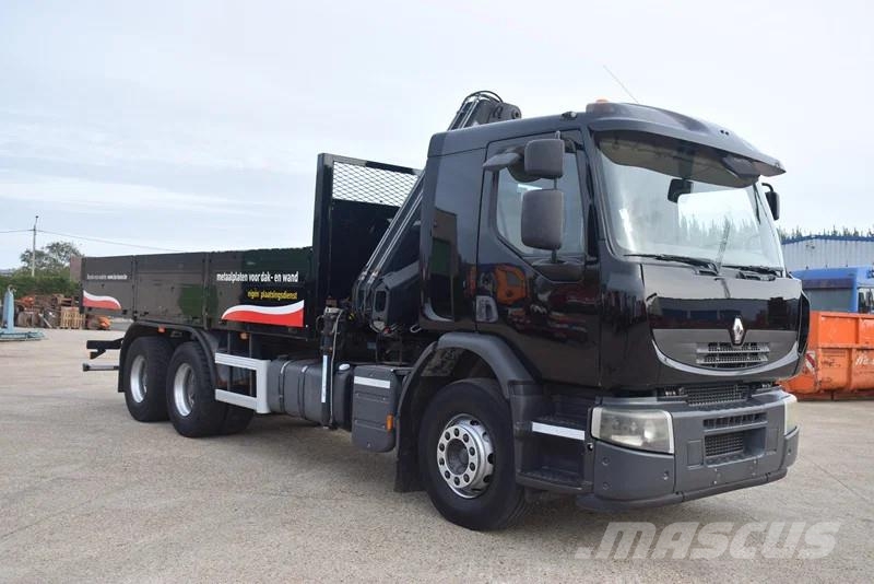 Renault Lander Premium with Hiab-crane All terrain cranes