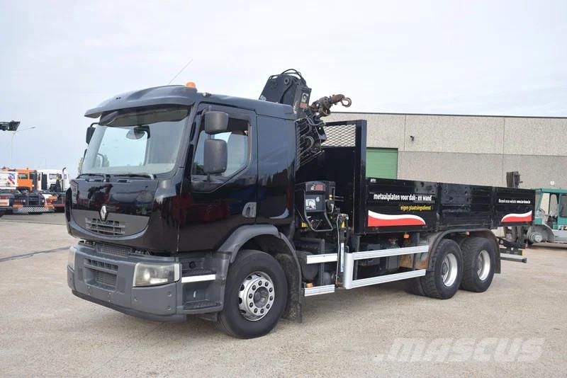 Renault Lander Premium with Hiab-crane All terrain cranes