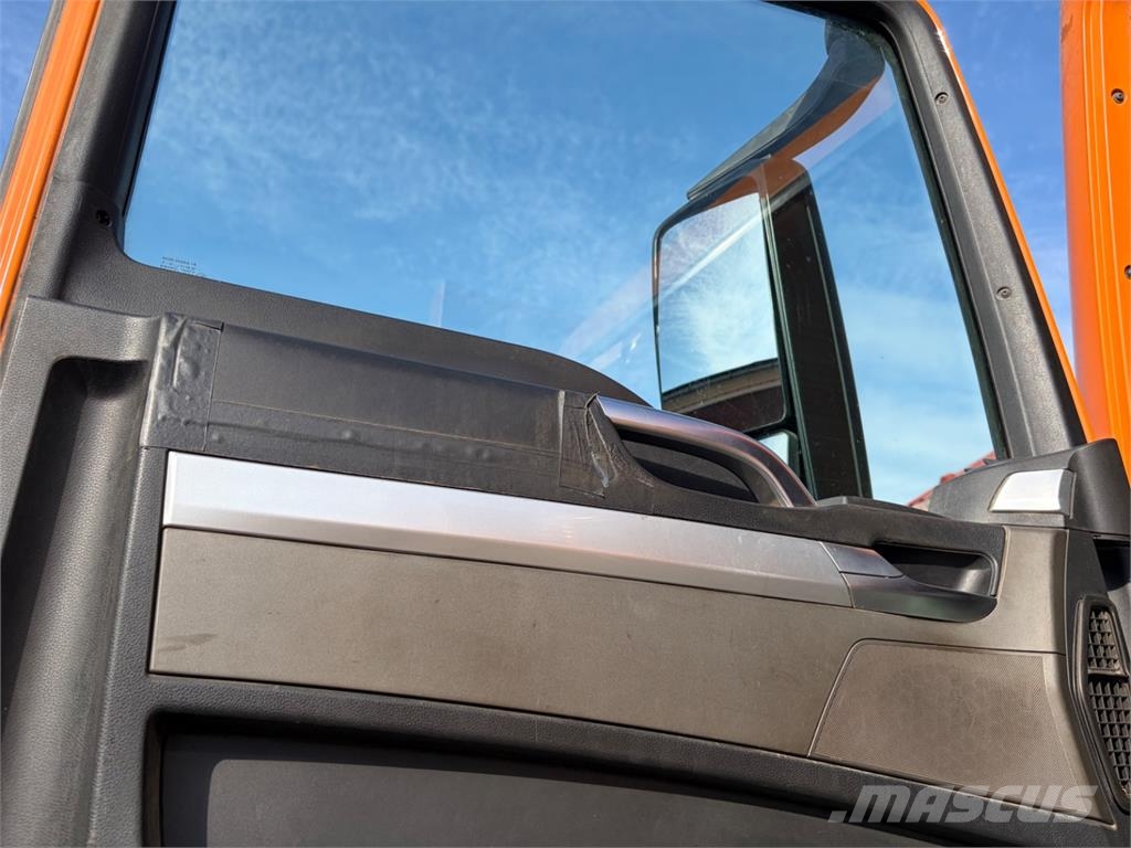 MAN TGS 18.320 4X4 Chassis
