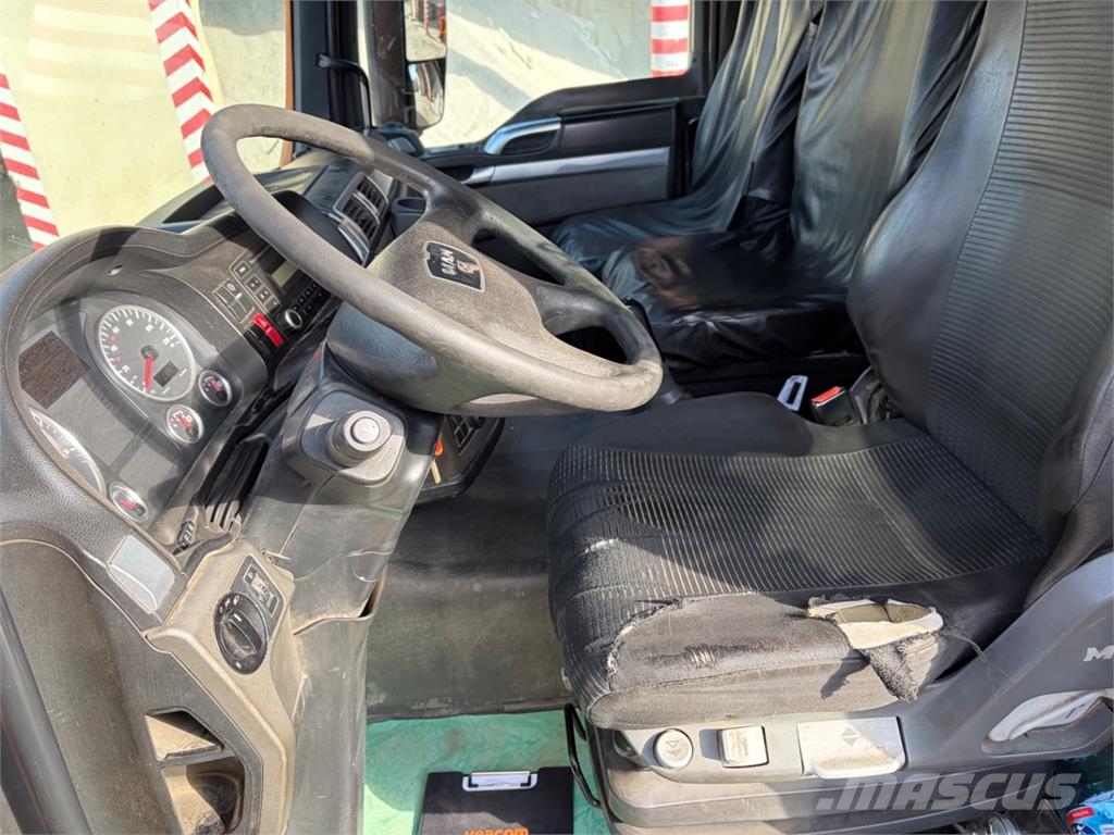 MAN TGS 18.320 4X4 Chassis