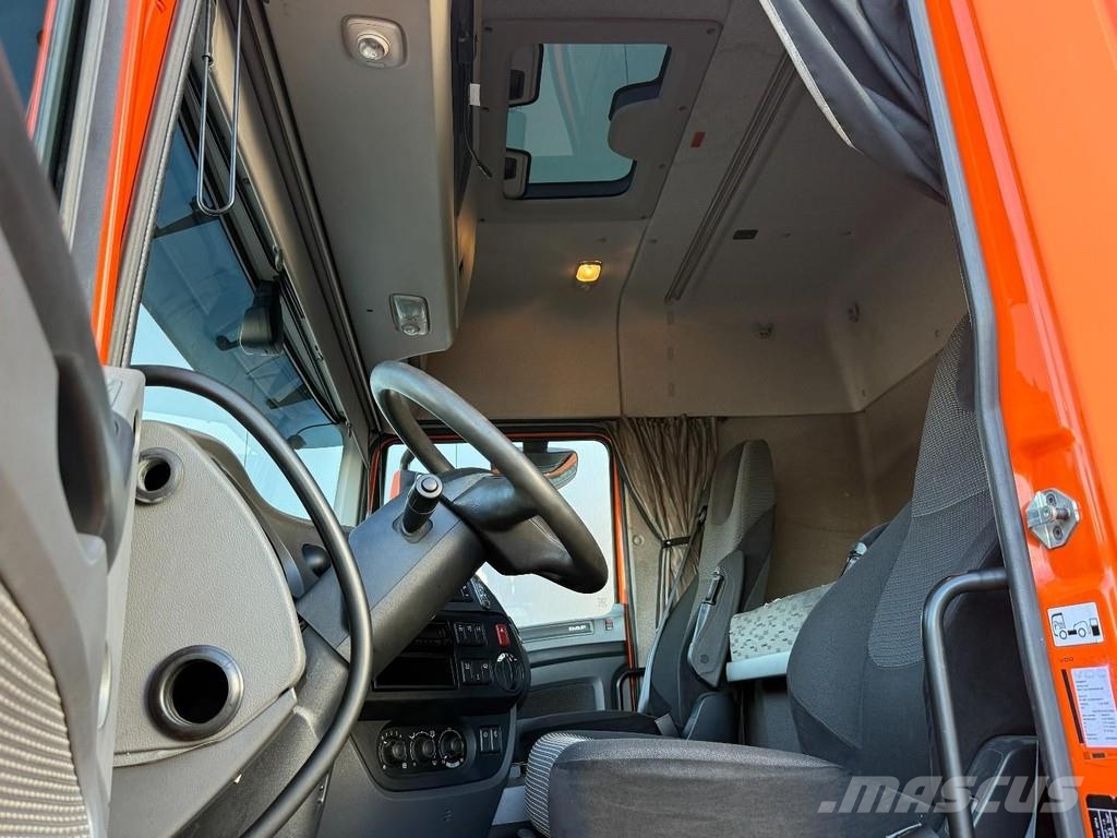 DAF XF 440 6x2 EURO 6 + STEERING AXLE + PTO Tractor Units