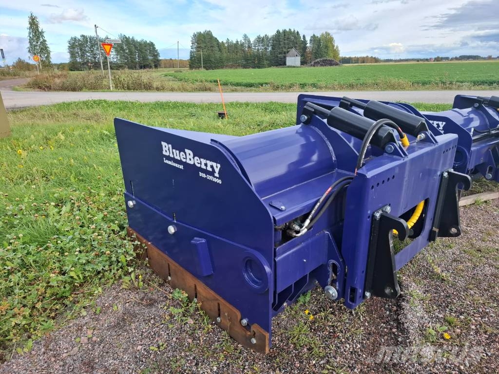 BlueBerry Lumiaurat Snežne daske i plugovi