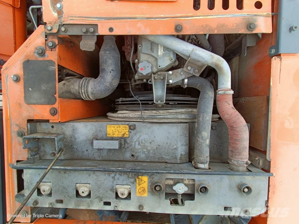 Hitachi ZX 225 USR LC-3 Bagri goseničarji