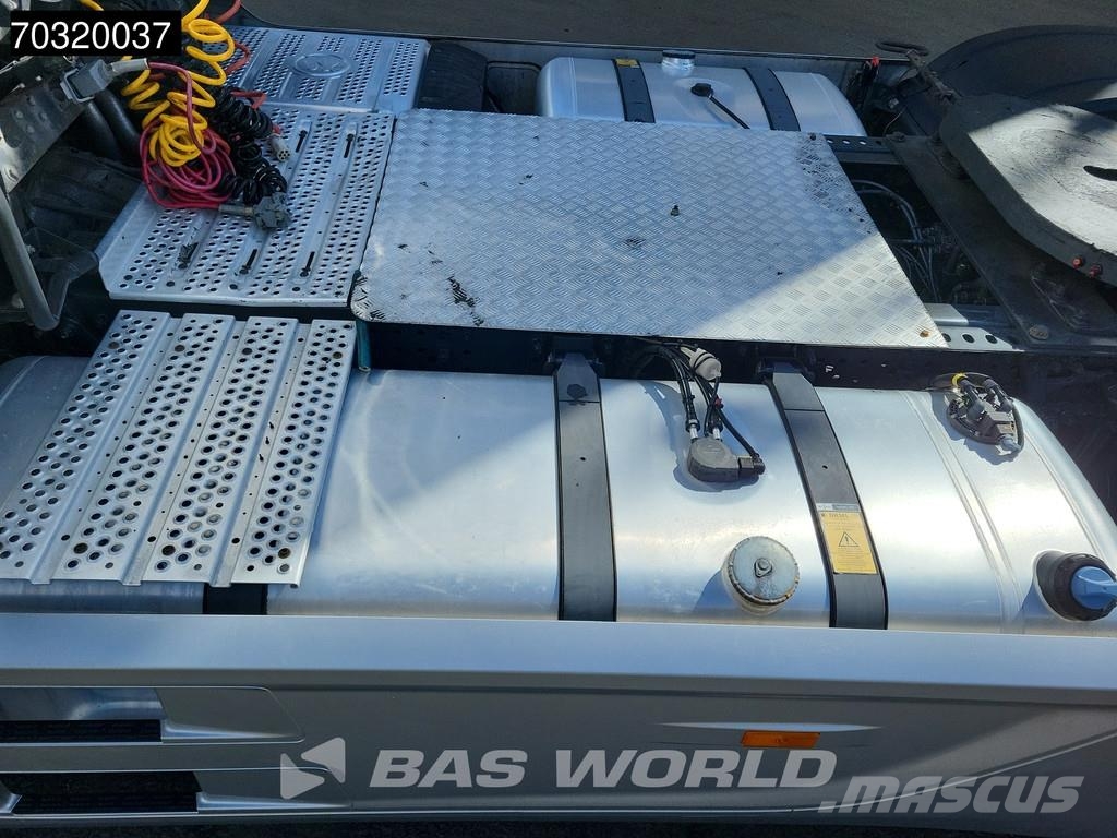 Mercedes-Benz Actros 1963 Actros 4X2 GigaSpace Retarder Full-Air Cavalos mecânicos