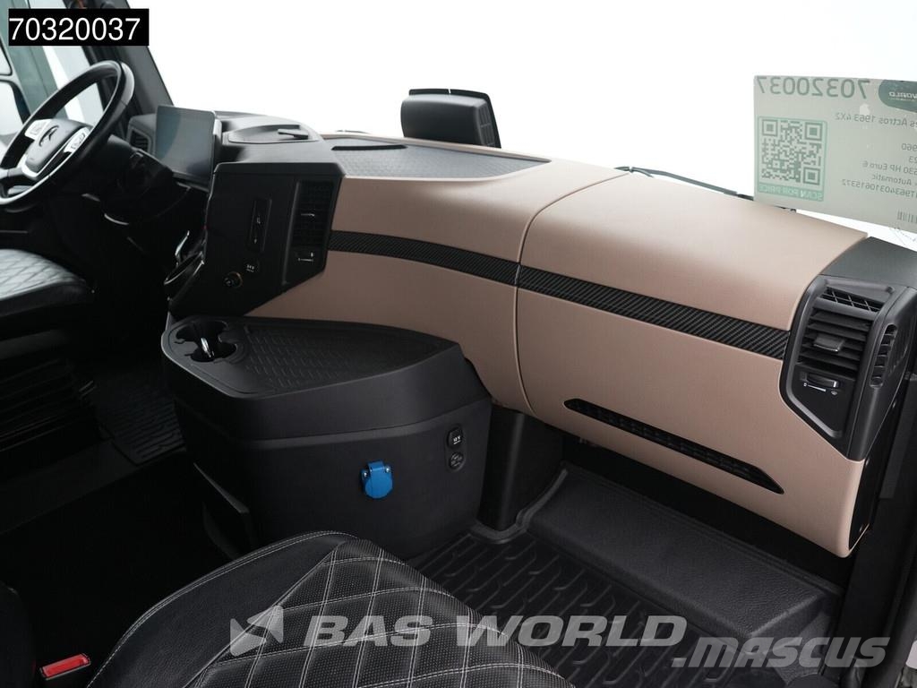 Mercedes-Benz Actros 1963 Actros 4X2 GigaSpace Retarder Full-Air Τράκτορες
