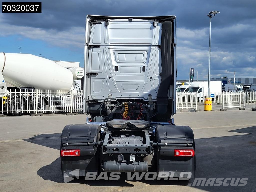 Mercedes-Benz Actros 1963 Actros 4X2 GigaSpace Retarder Full-Air Cavalos mecânicos