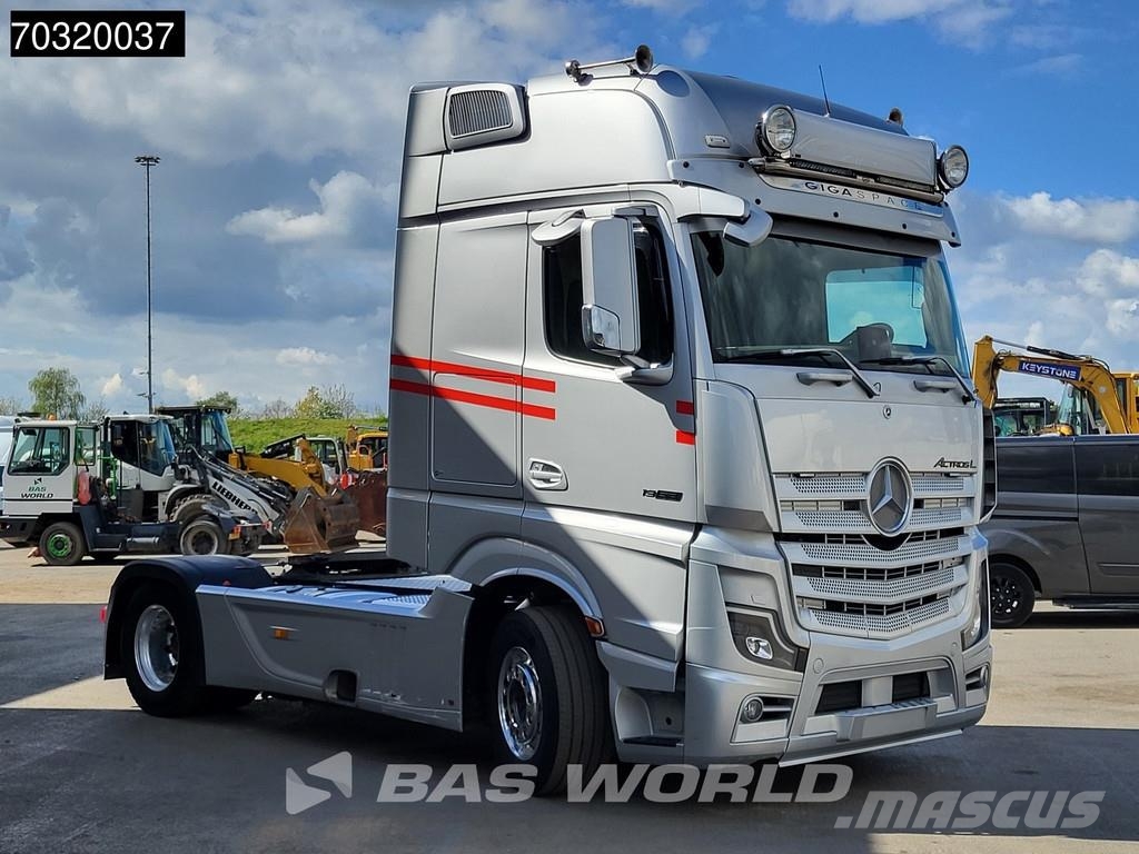 Mercedes-Benz Actros 1963 Actros 4X2 GigaSpace Retarder Full-Air Cavalos mecânicos