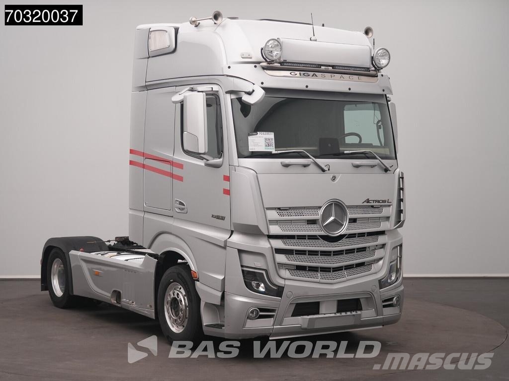 Mercedes-Benz Actros 1963 Actros 4X2 GigaSpace Retarder Full-Air 中古トラクターヘッド | トレーラーヘッド