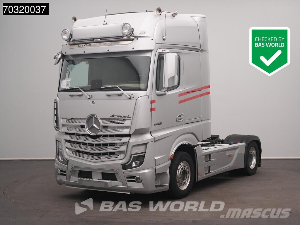 Mercedes-Benz Actros 1963 Actros 4X2 GigaSpace Retarder Full-Air Τράκτορες