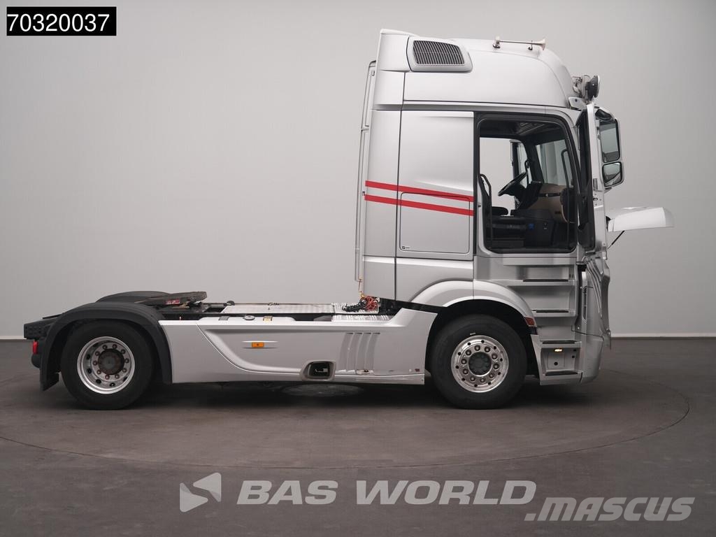 Mercedes-Benz Actros 1963 Actros 4X2 GigaSpace Retarder Full-Air Τράκτορες