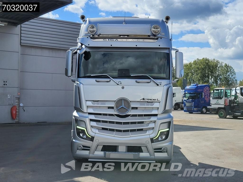 Mercedes-Benz Actros 1963 Actros 4X2 GigaSpace Retarder Full-Air Cavalos mecânicos