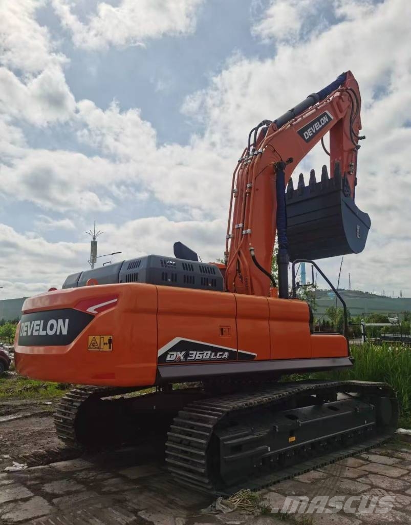 Develon 360 Raupenbagger