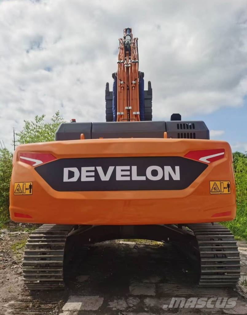 Develon 360 Raupenbagger