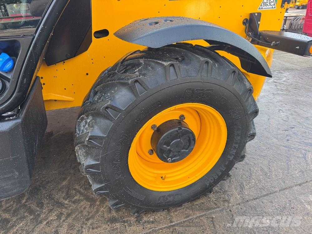 JCB 540V140 Teleskopski viličarji
