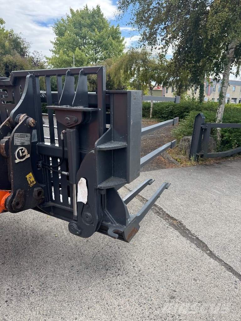 Develon DL 280-7 silage fork Vorken