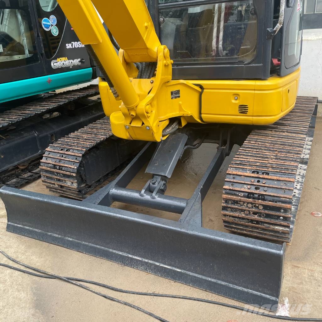 Komatsu PC 40 小型挖掘机