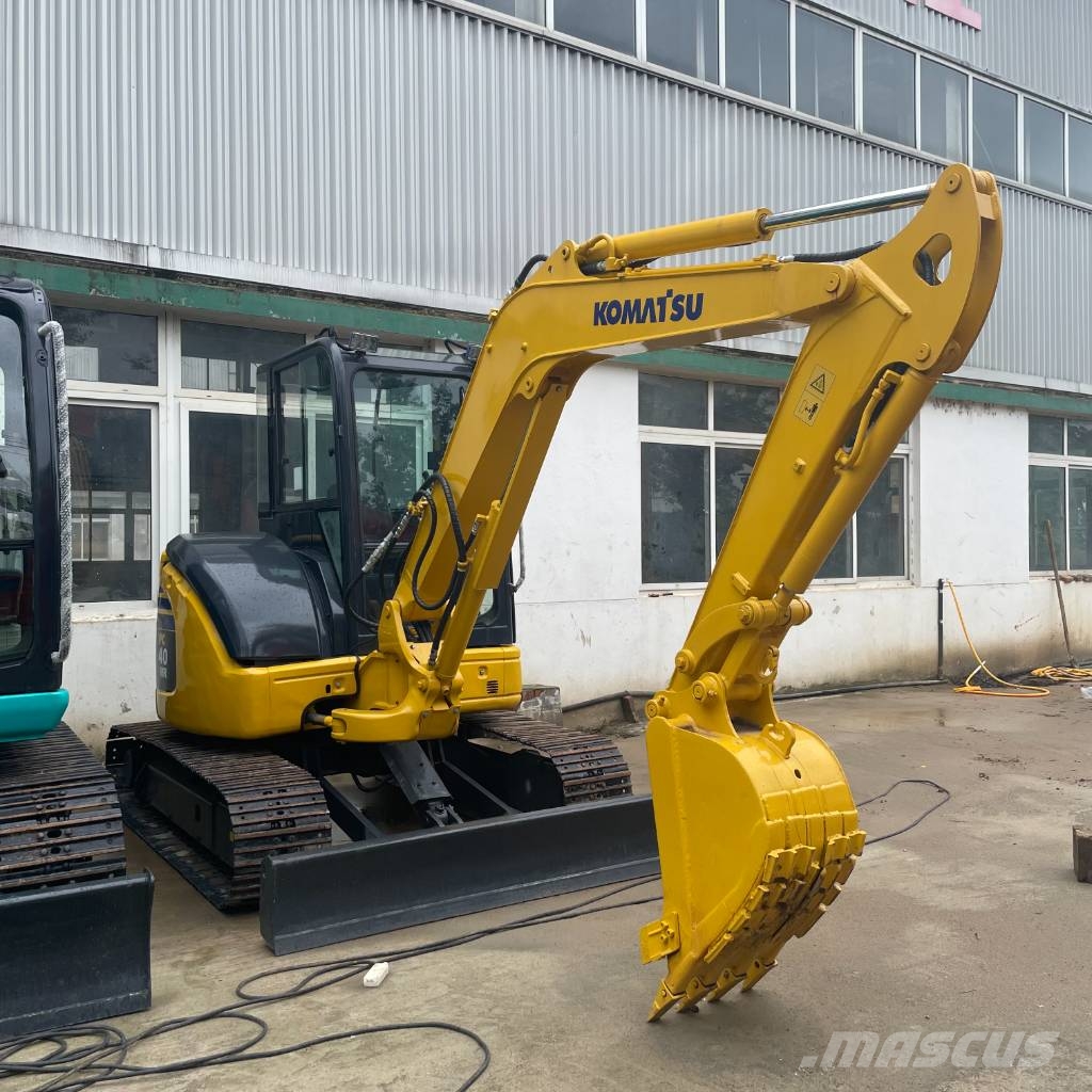 Komatsu PC 40 小型挖掘机