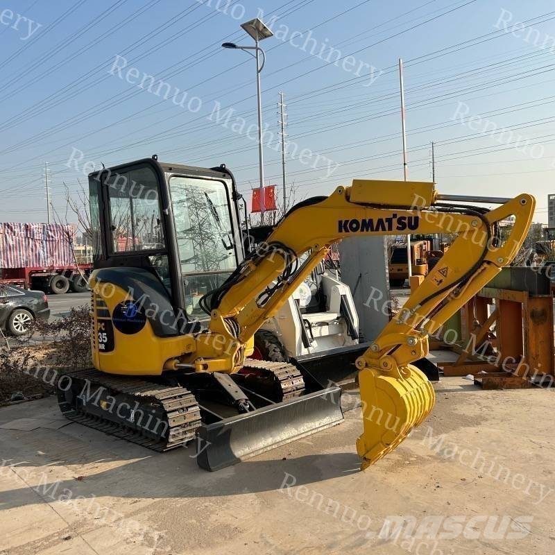 Komatsu PC 35 MR-3 小型挖掘机