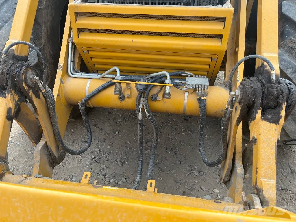 Hydrema 926 F 反鏟裝載機