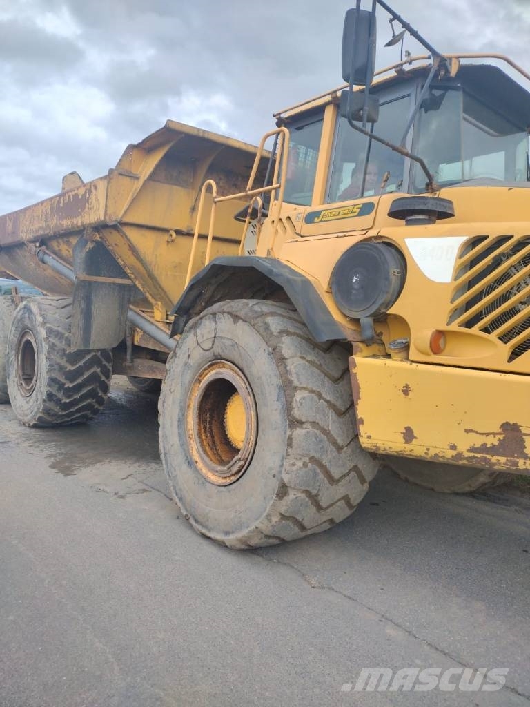 Volvo A40D / A 40 D + tailgate + 2 used tyres Knik dumptrucks