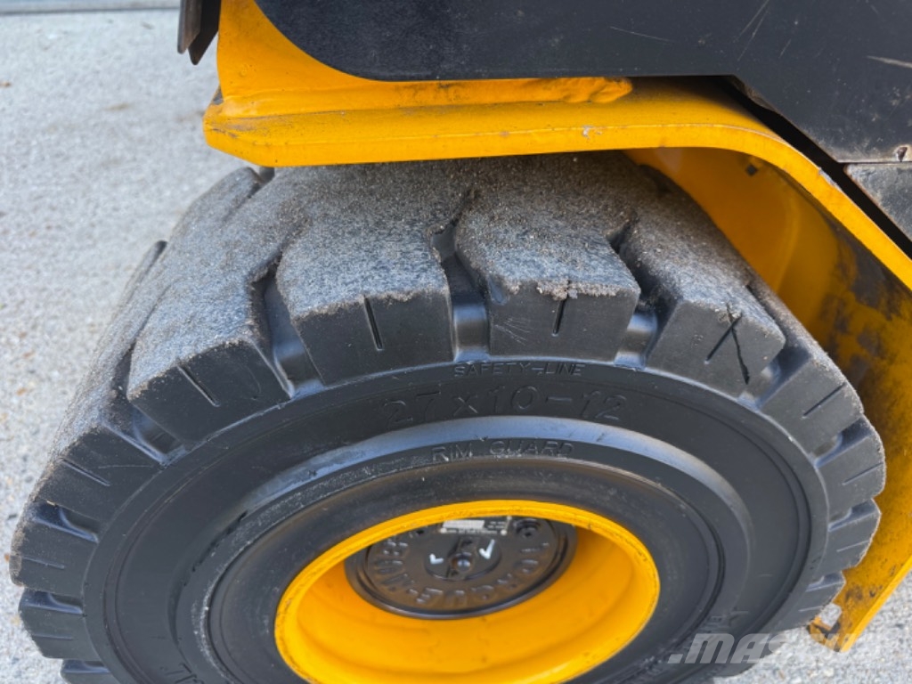JCB TLT 30 电动叉车