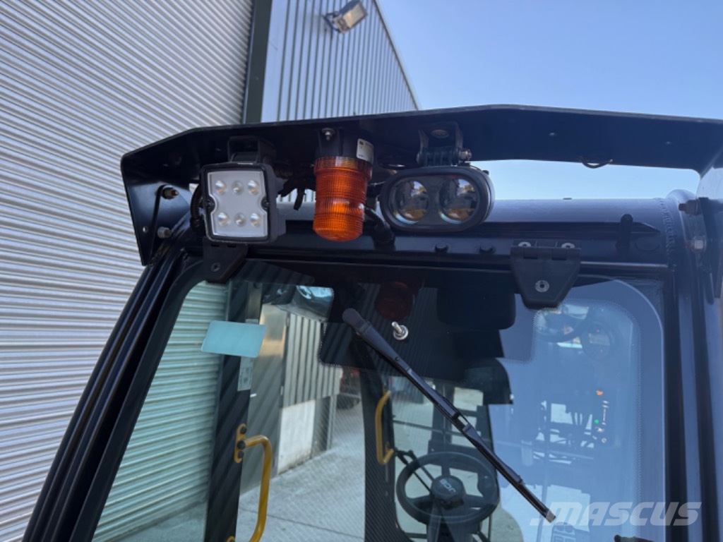 JCB TLT 30 电动叉车